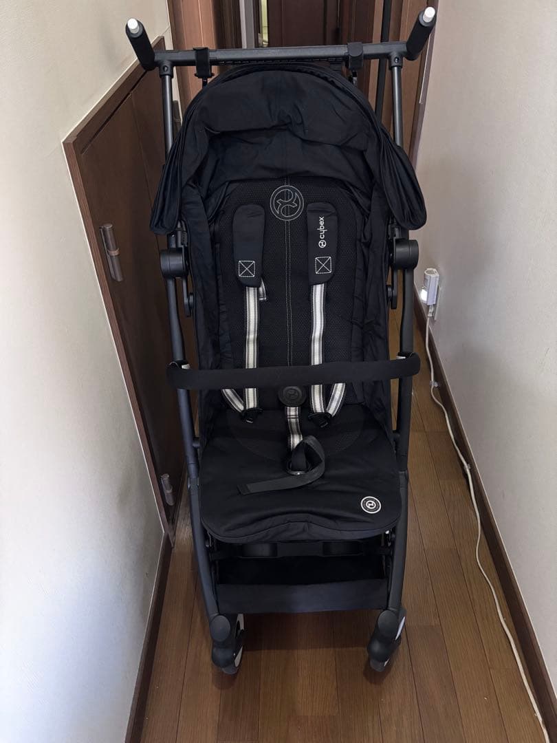美品　Cybex Libelle ブラック ベビーカー バンパーバー付き
