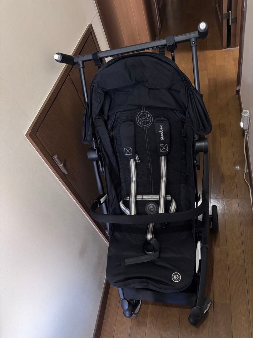 美品　Cybex Libelle ブラック ベビーカー バンパーバー付き