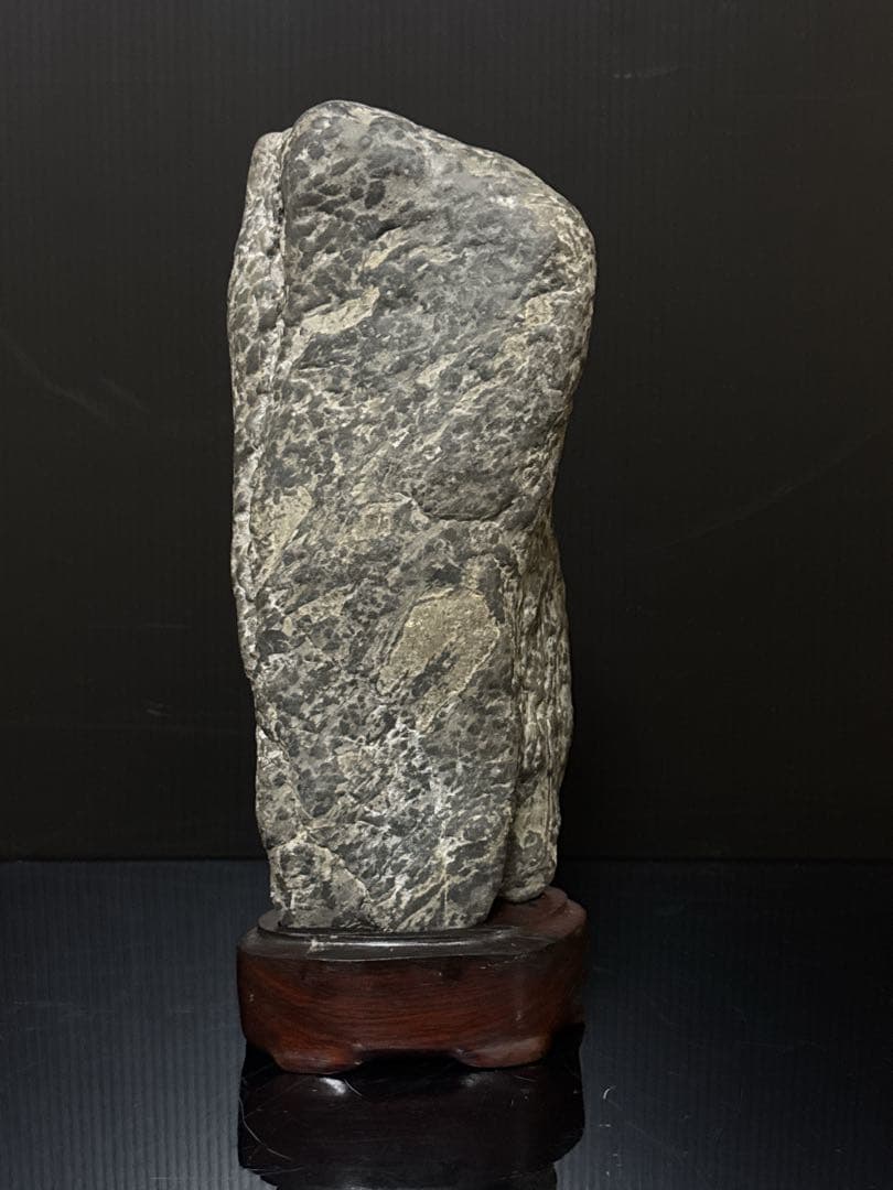 極上 瀬田石 水石 蟹肌 観音像型 瀬田川石 置物 唐木台付 盆景 盆栽