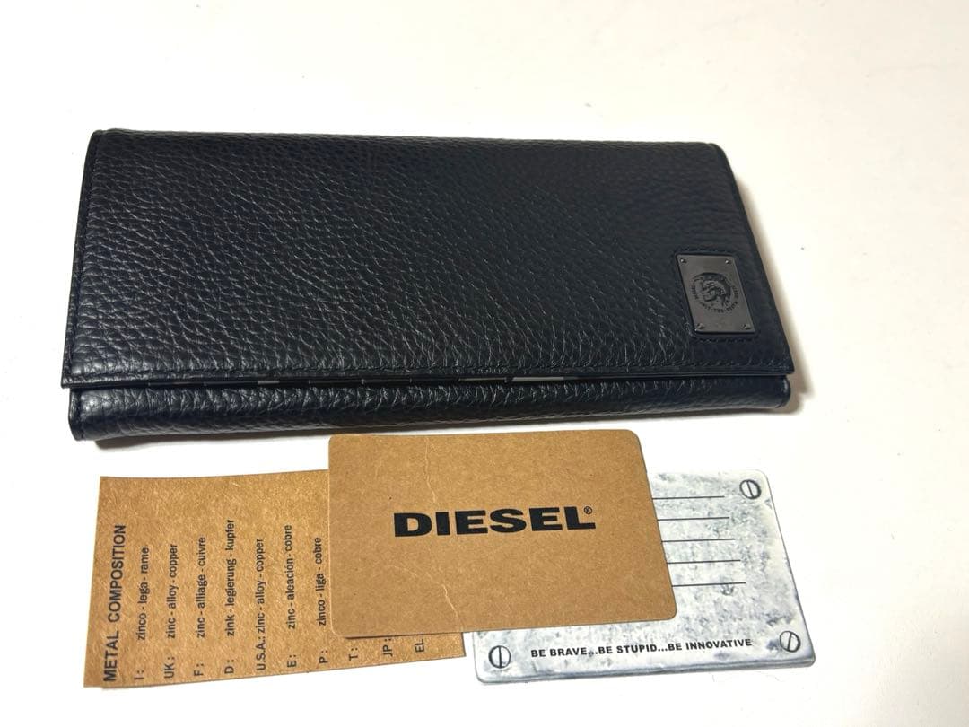 未使用　新品DIESEL レザー長財布　黒　迷彩柄