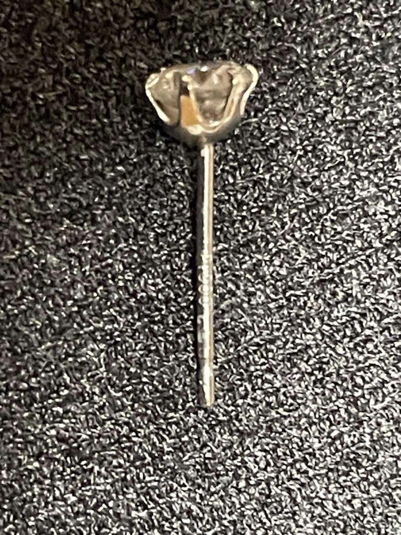 P900ダイアモンドピアス