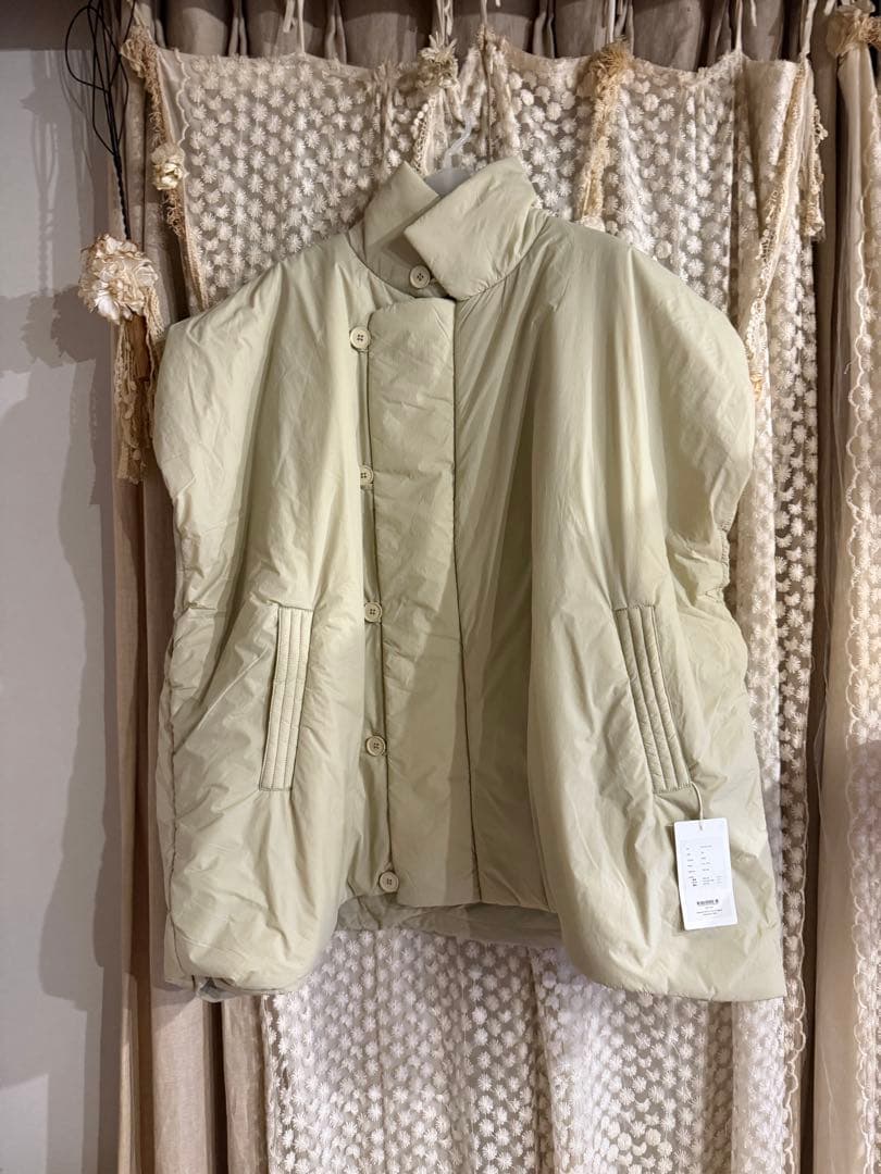 アンヌーク*Volume Over Vest*新品38サイズ