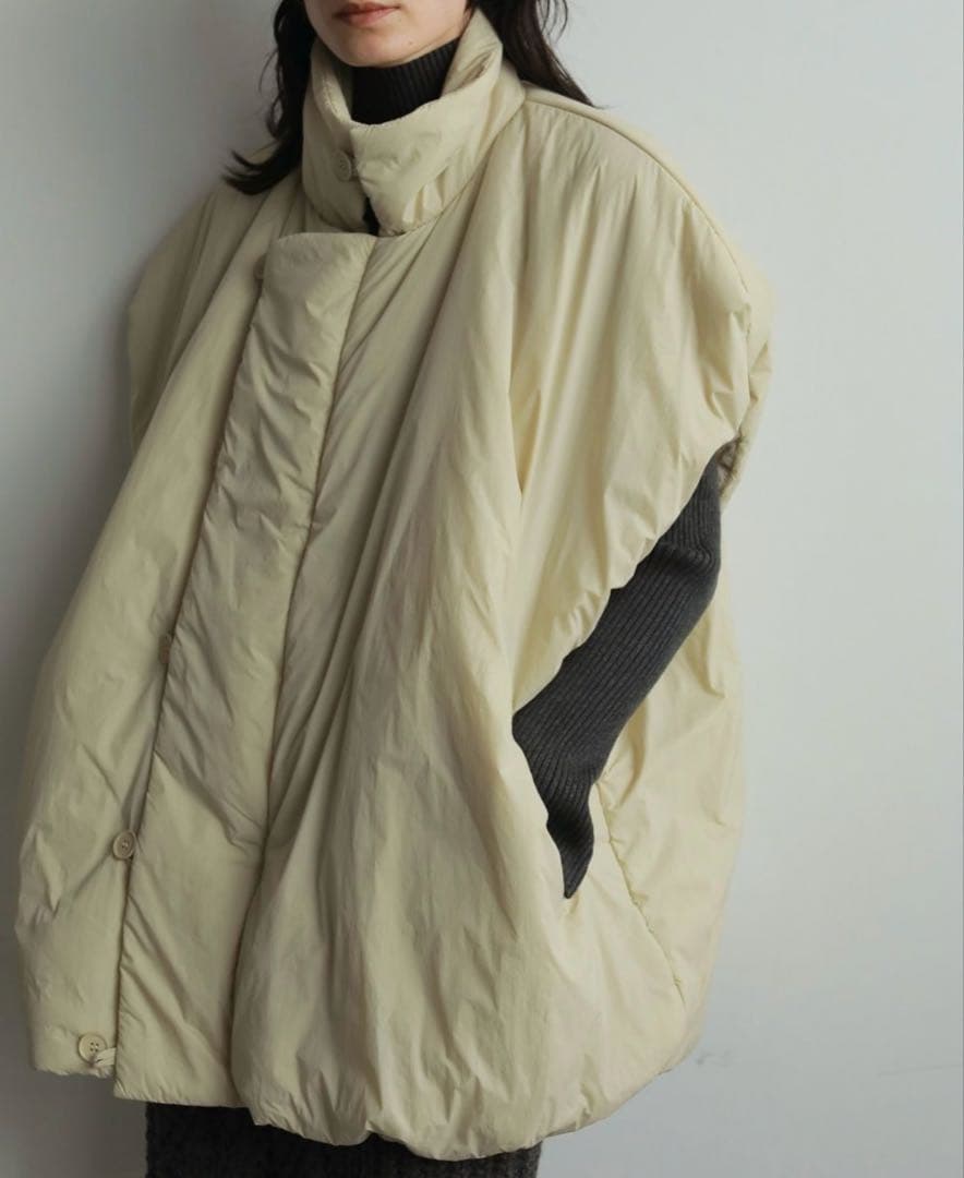 アンヌーク*Volume Over Vest*新品38サイズ