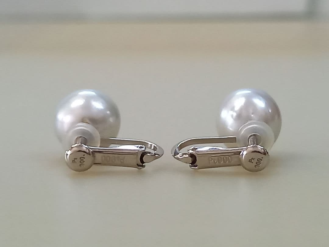 イヤリング　PT900　南洋真珠　グレーパール　10㎜