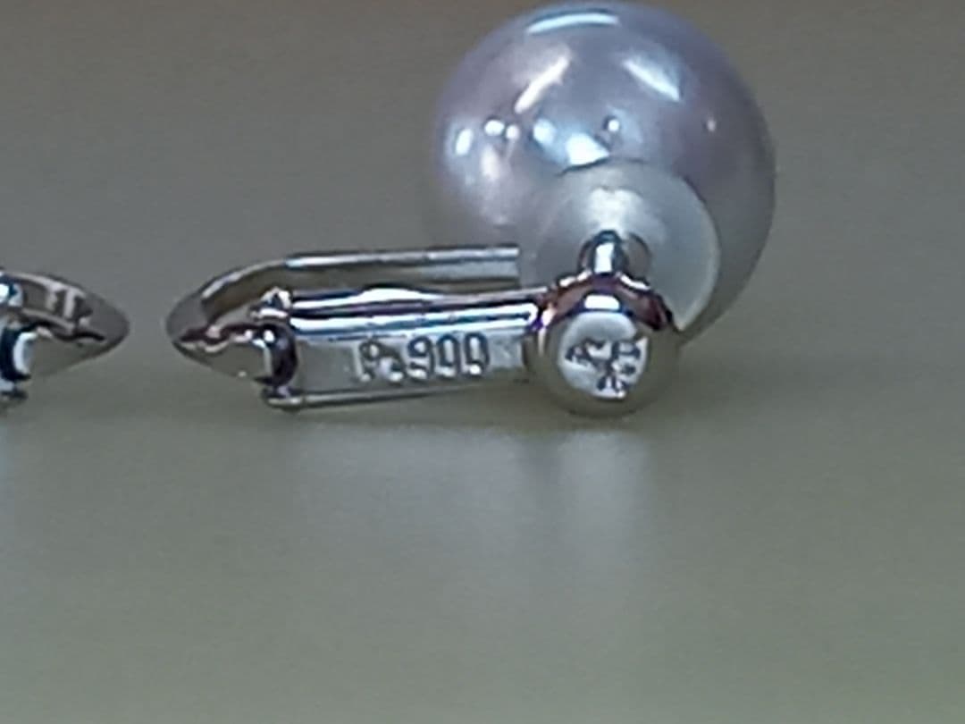 イヤリング　PT900　南洋真珠　グレーパール　10㎜