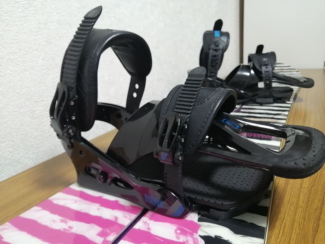 BURTON FEATHER V-ROCKER 140 ビンディング付き