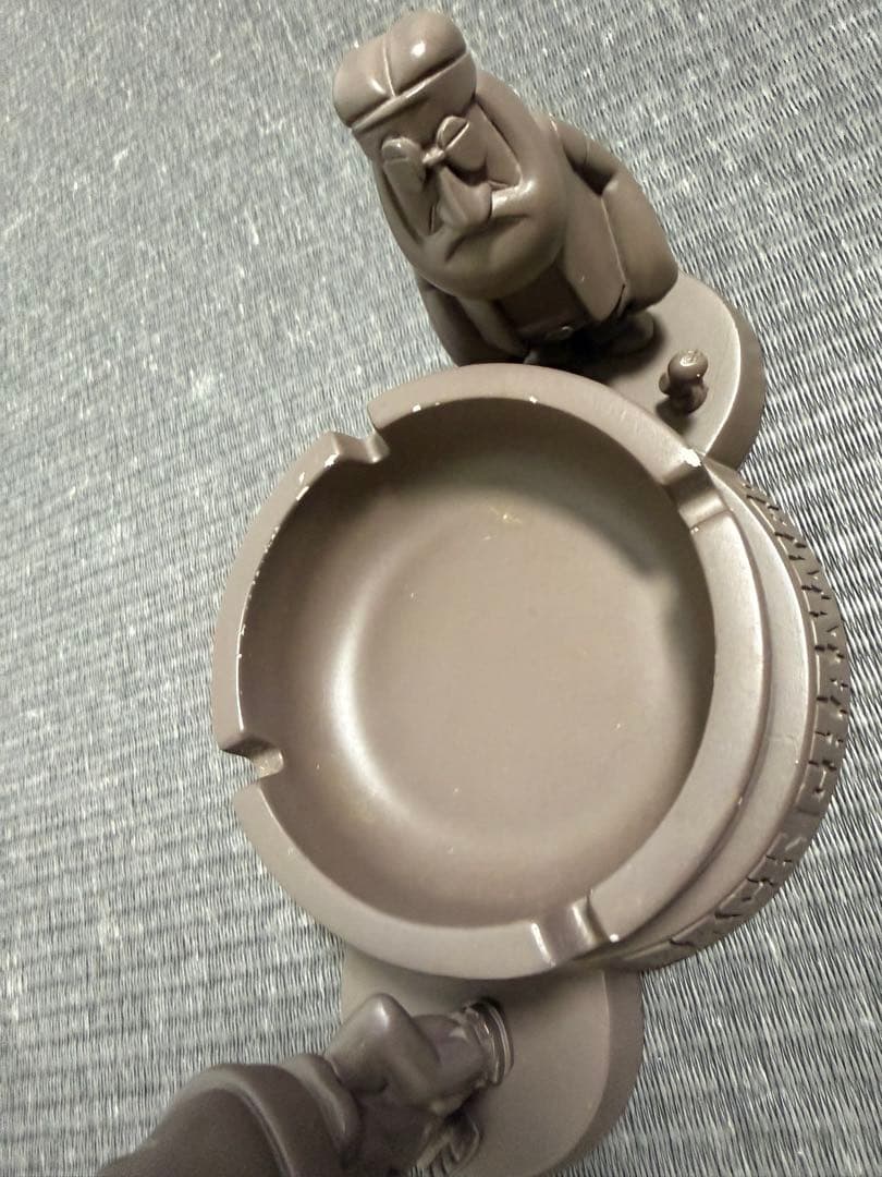 back channel バックチャンネル　灰皿