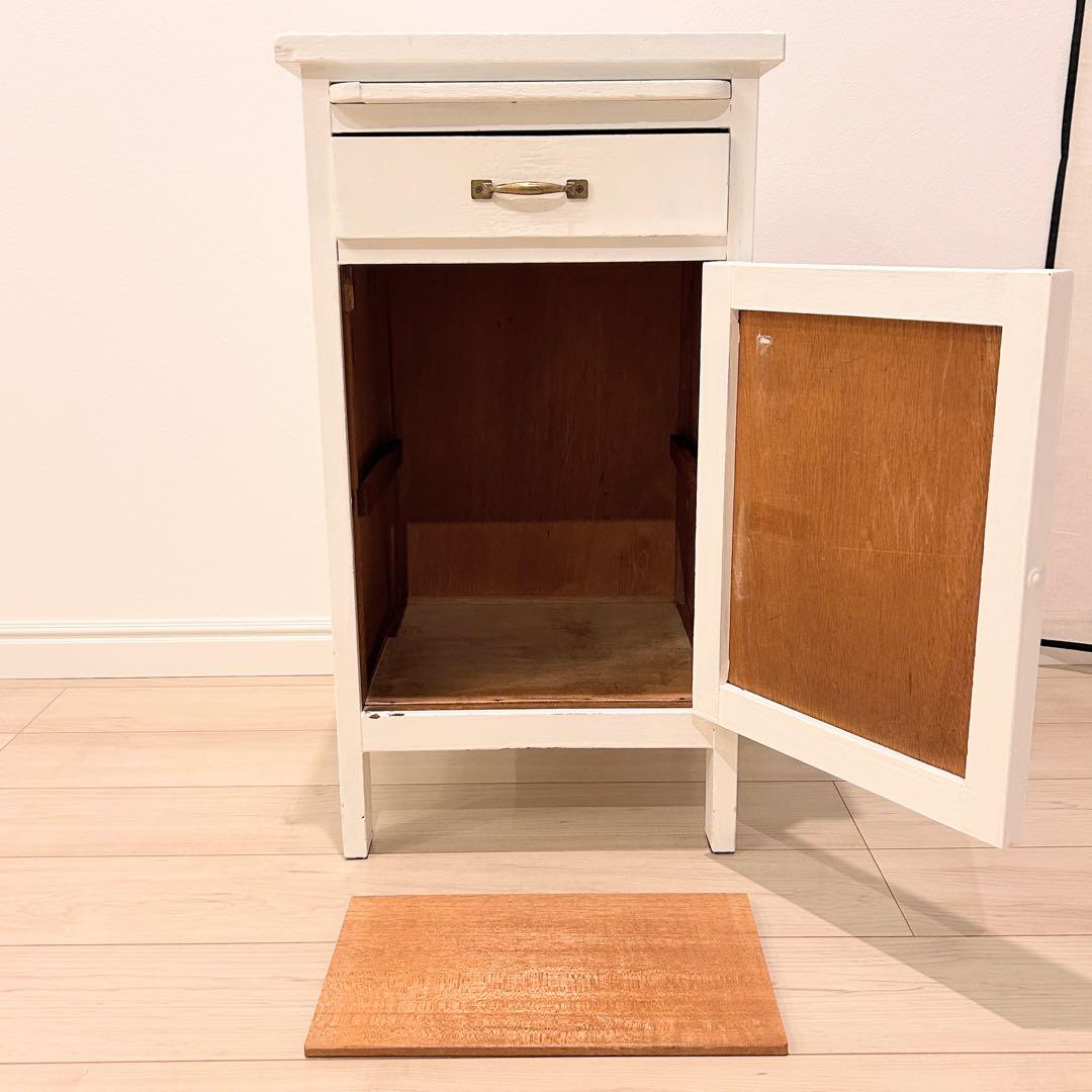 アンティーク　ホワイト サイドテーブル 引き出し付き