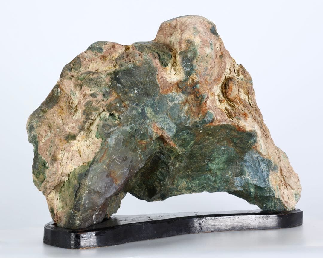 佐渡産 碧玉 五色石 緑玉石 緑石 鑑賞石15.4kg 台座付 水石 盆景 原石