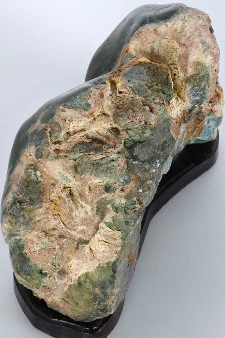 佐渡産 碧玉 五色石 緑玉石 緑石 鑑賞石15.4kg 台座付 水石 盆景 原石