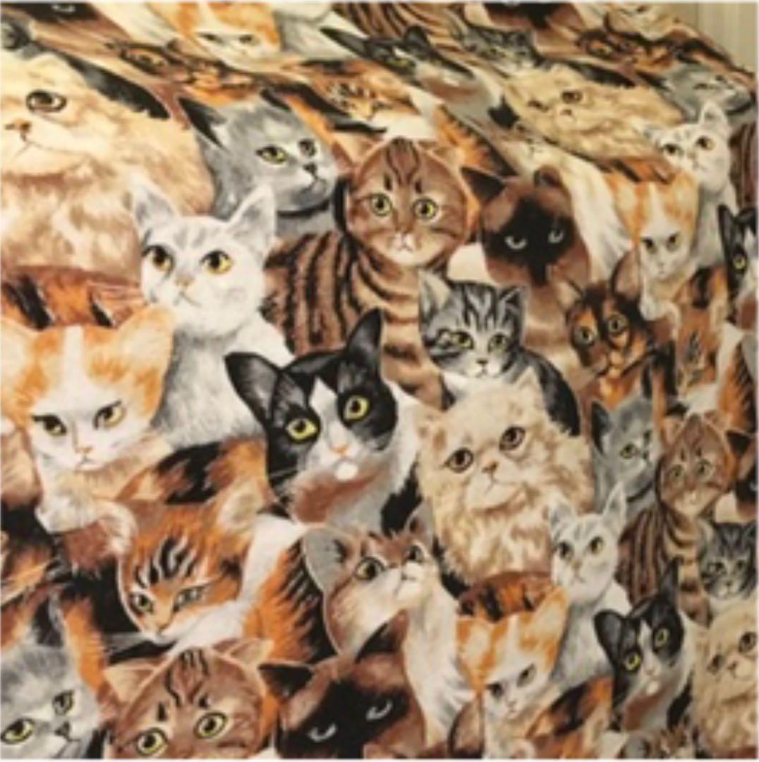 猫柄タペストリー、ベッドカバーお値下げ