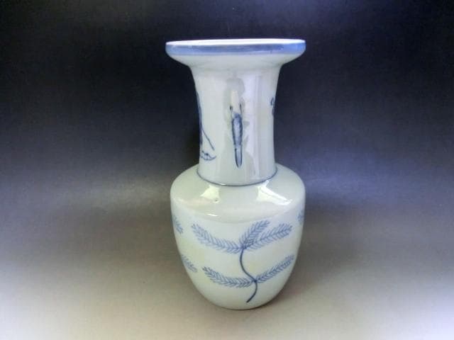 花瓶■染付人物絵 中国 魚耳付き 口広 松紋 花器 古玩 唐物 時代物 骨董■
