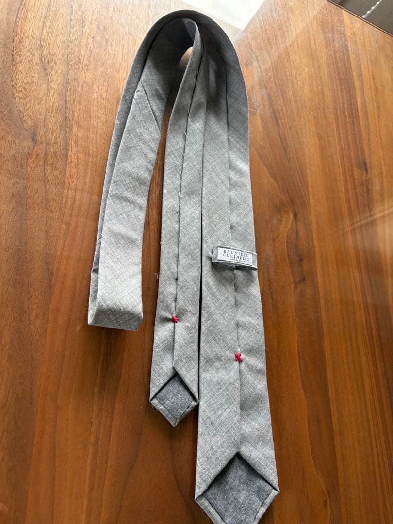ブルネロクチネリ　ソリッドタイ