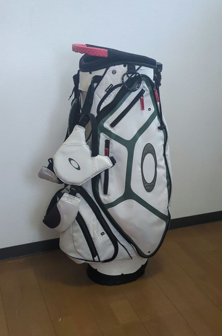 OAKLEY キャディバッグ ホワイト/レッド