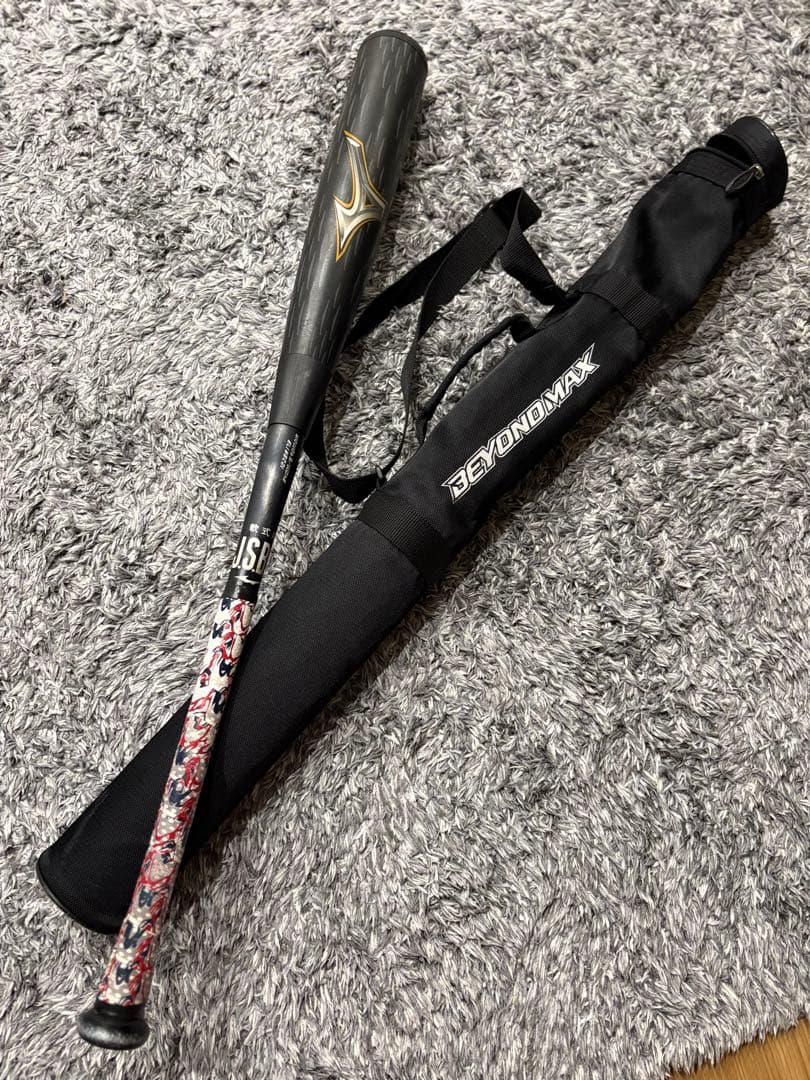 ビヨンドマックス　レガシーメタル　84cm バット ケース付き