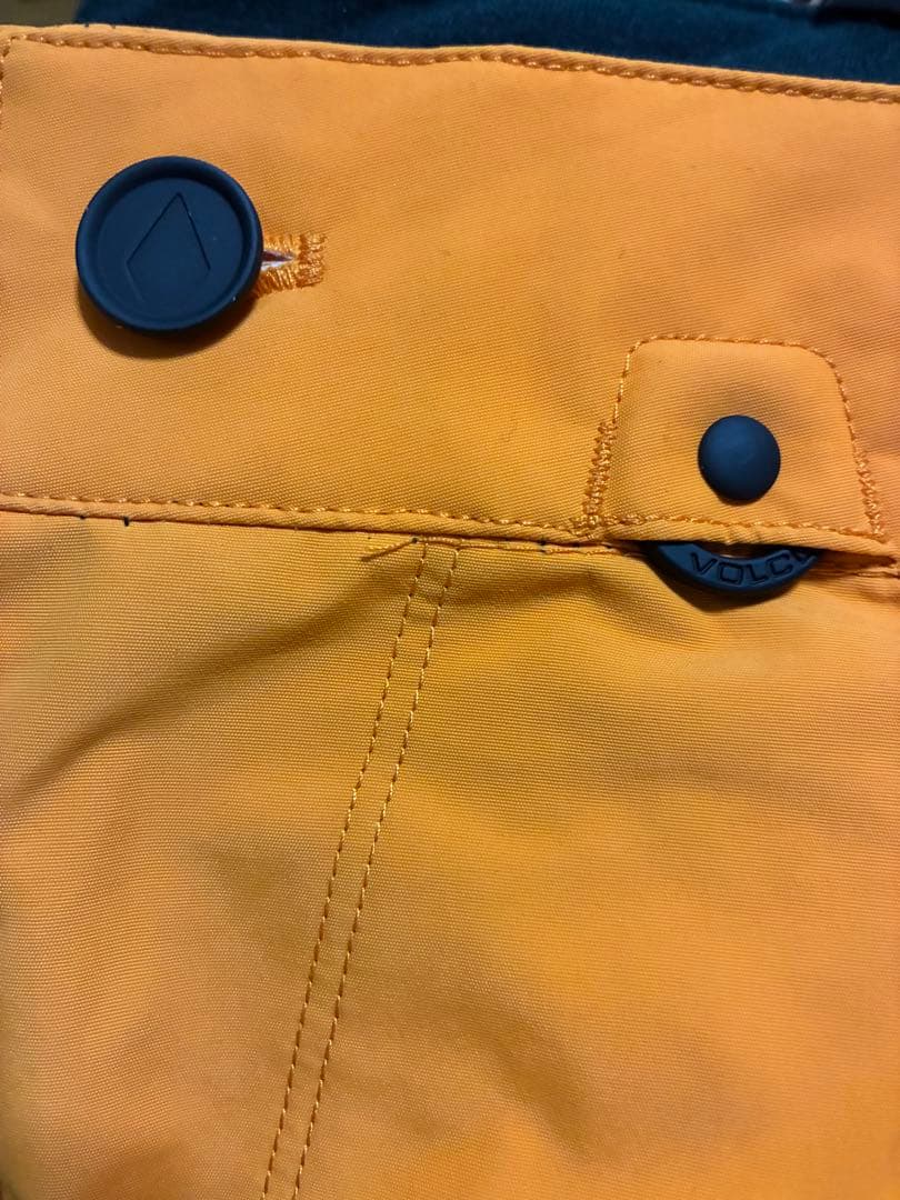 Volcom L Gore-Tex Pants ゴールド　スノボ　スキー