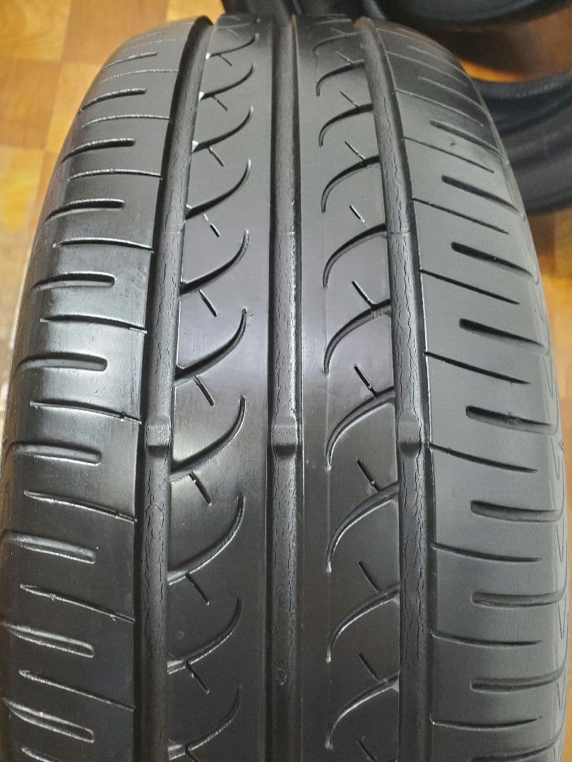 205/60R16 夏タイヤ ラジアル ヨコハマ ブルーアース