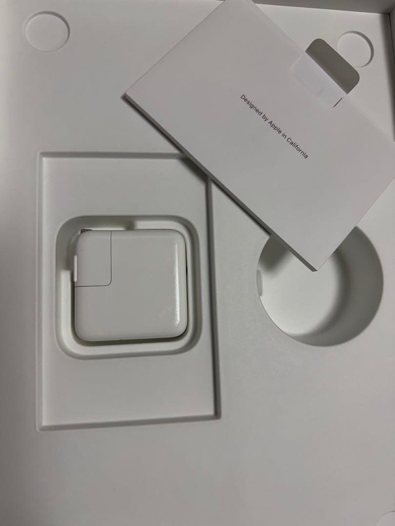 MacBookAir (M1, 2020) メモリ16GB容量512GB