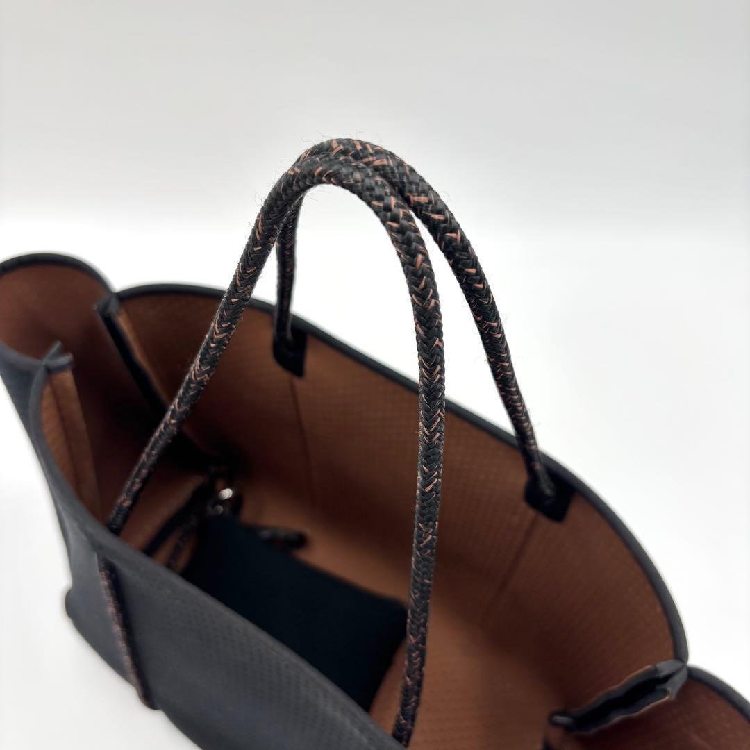 【未使用に近い】 STATE OF ESCAPE トートバッグ ブラック 黒