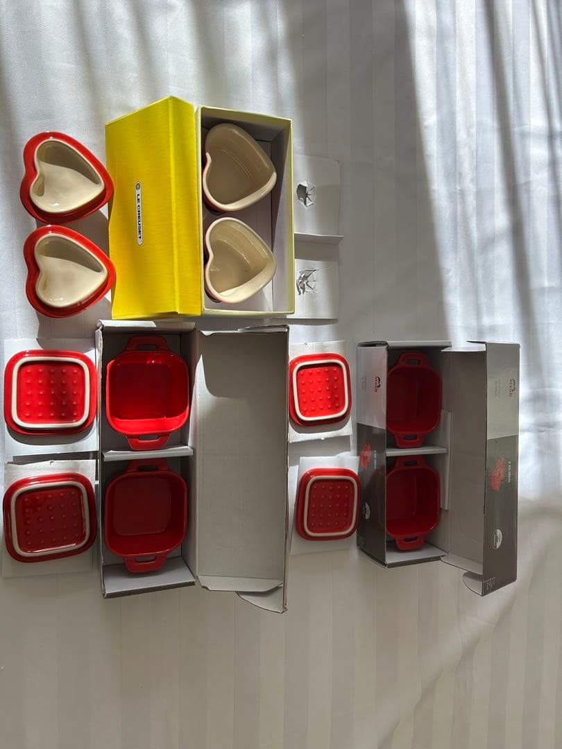 ル・クルーゼ/LE CREUSET ミニストウブ4個とハート型陶器2個