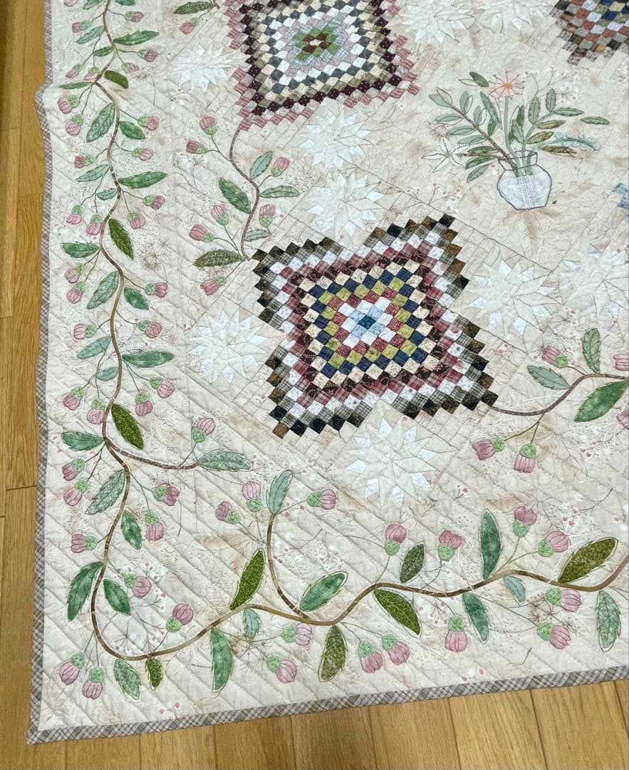 パッチワークキルト　タペストリー