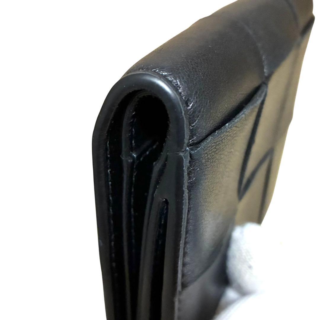 正規品　ボッテガヴェネタ　二つ折り財布　マキシイントレチャート　黒　レザー