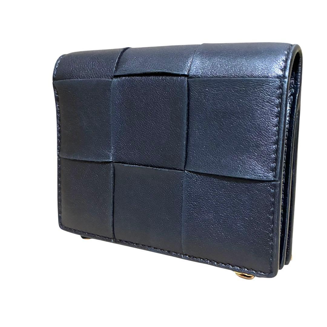 正規品　ボッテガヴェネタ　二つ折り財布　マキシイントレチャート　黒　レザー