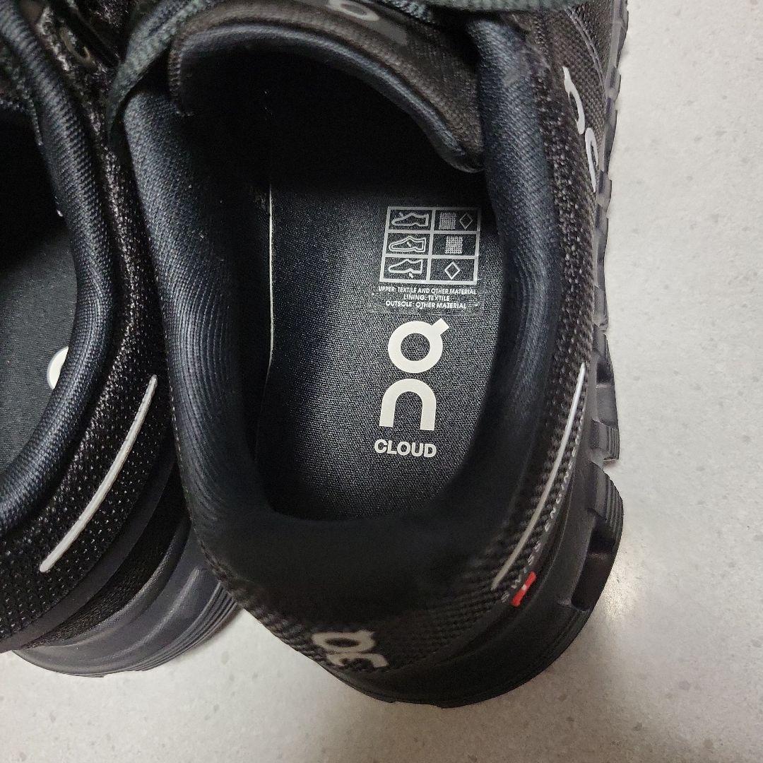 オン On スニーカー クラウド6