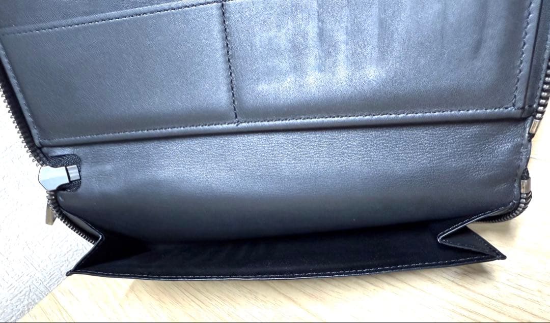 ☆☆LOUIS VUITTONルイ・ヴィトン ジッピーウォレットヴェルティカル☆