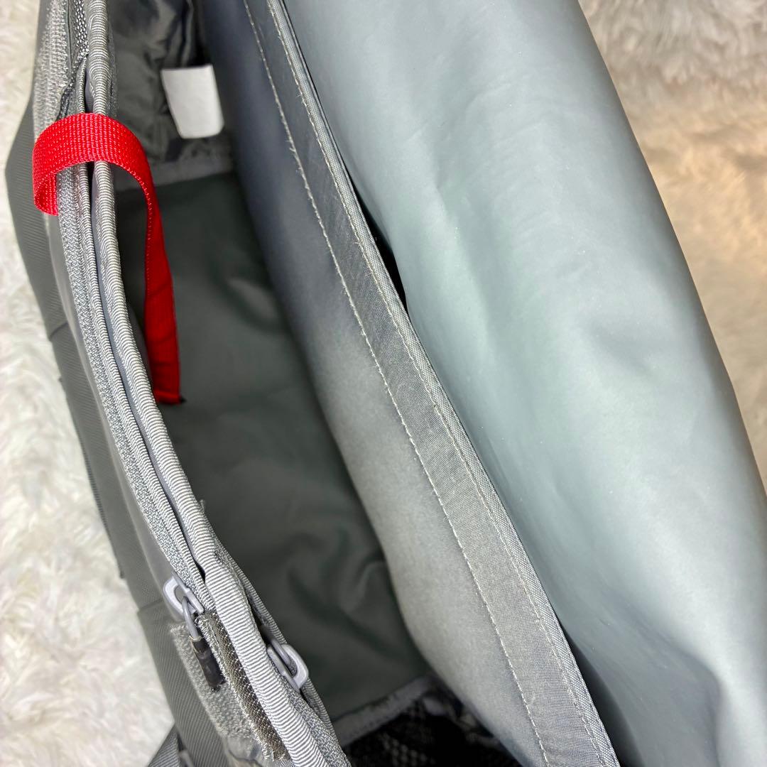 【美品】TIMBUK2 Classic messenger bag s グレー