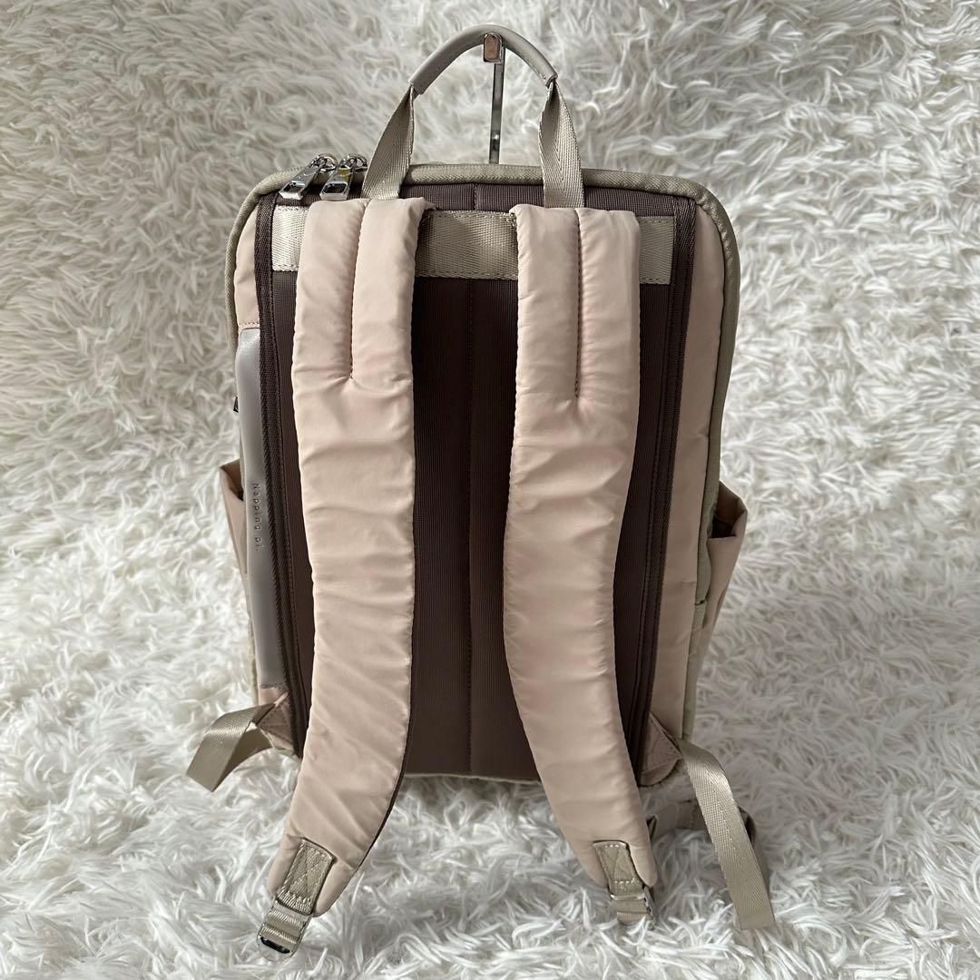 【美品】W&.Day/Night　ポルク　スクエアリュック A4サイズ　ベージュ