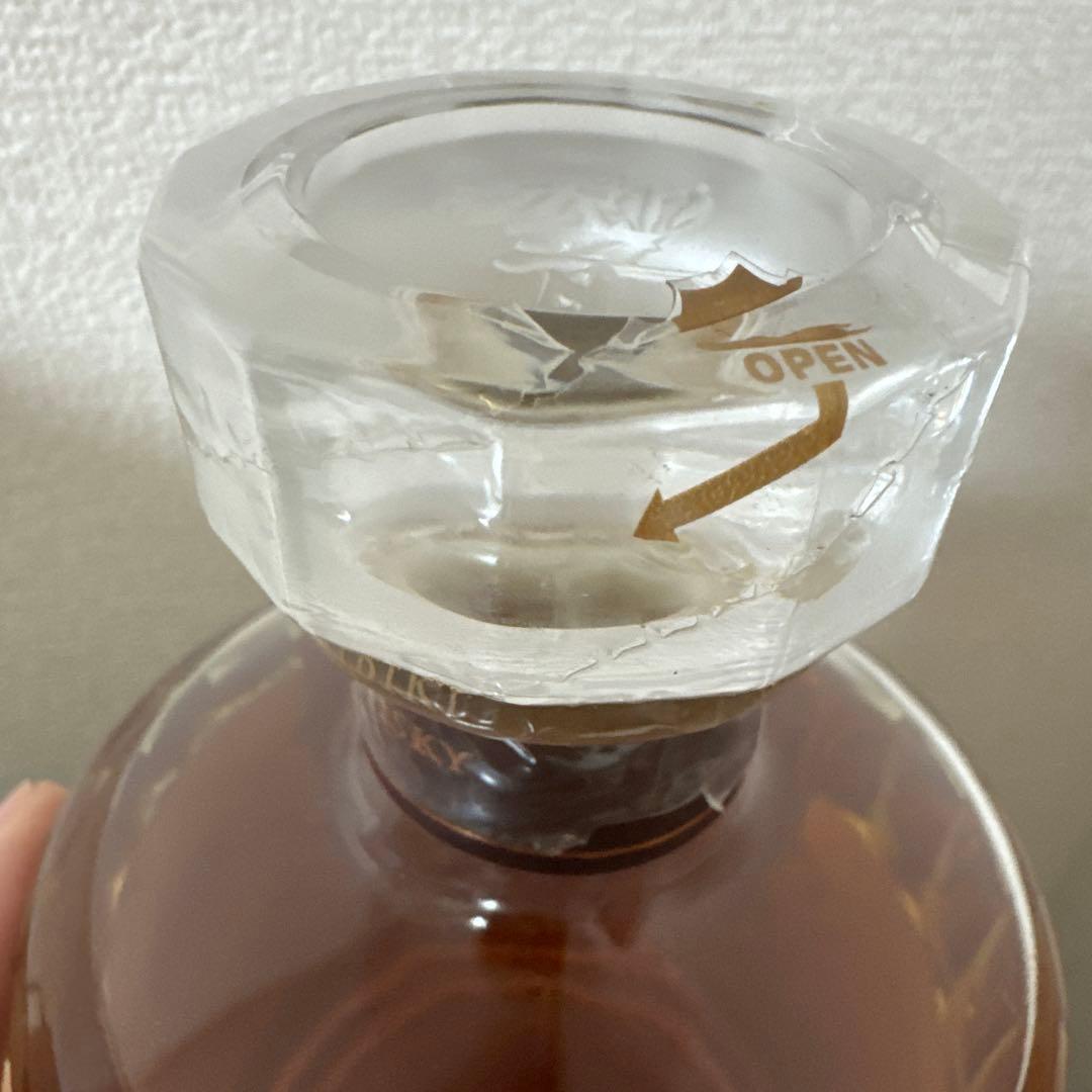 「訳アリ」最終値下げ　響12年 サントリー ウイスキー 700ml箱付き