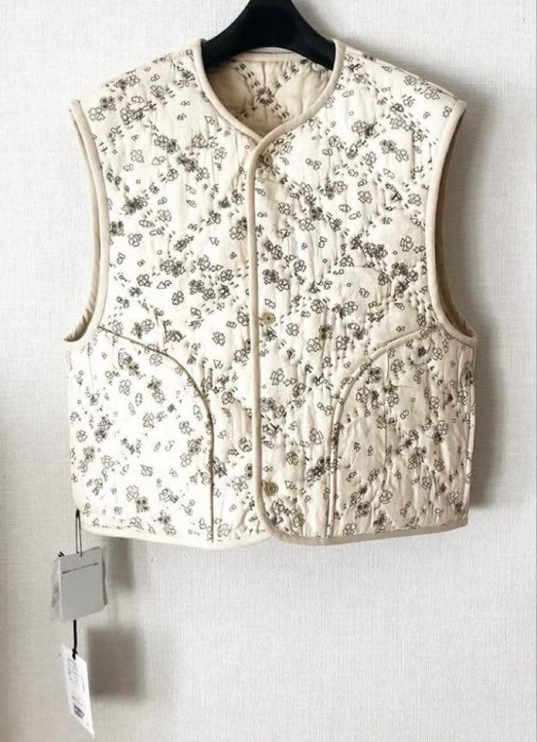 【新品タグ付き】2025AW Pheeta Paula ベスト