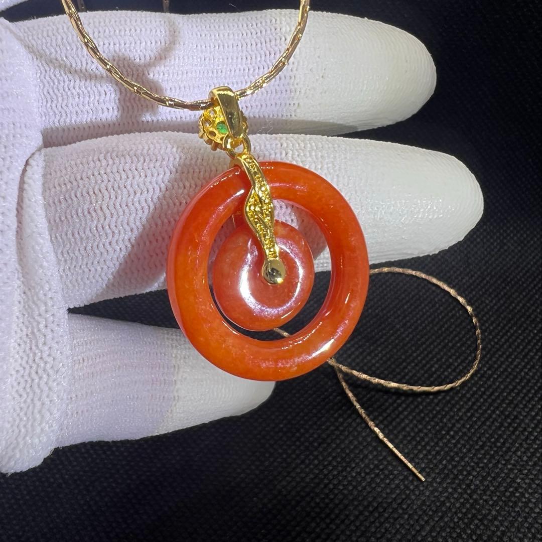 天然オレンジ翡翠の子母平安ボタンのペンダントトップAB1036