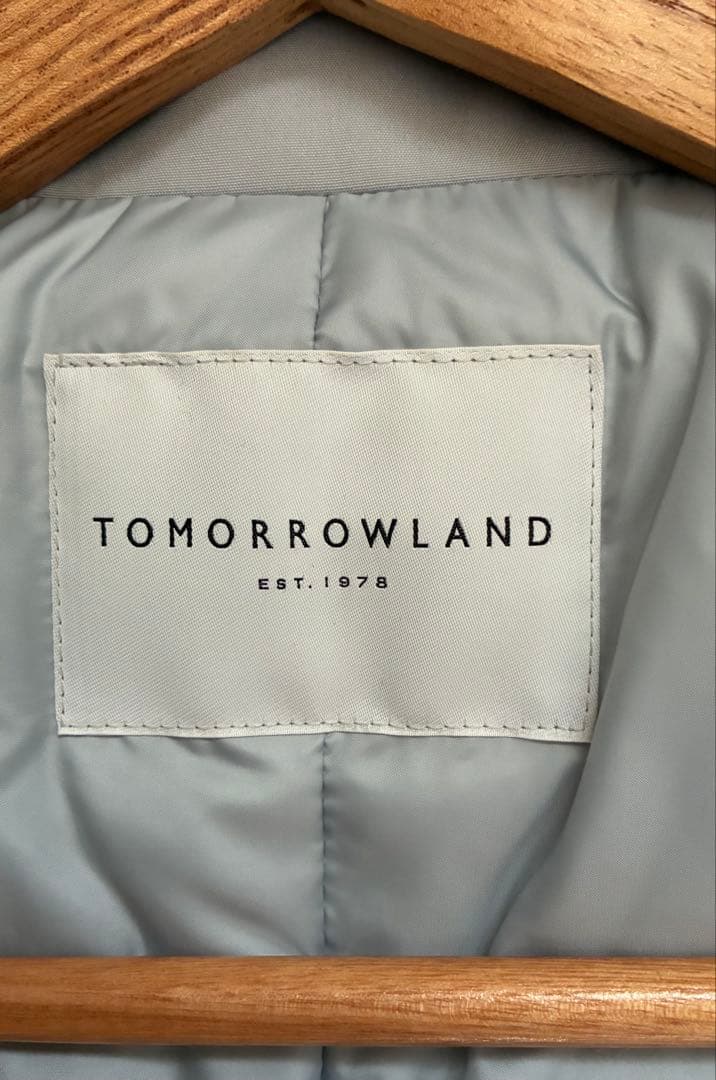 TOMORROWLAND ライトグレー トレンチコート