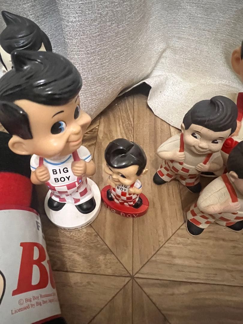 bigboy ビッグボーイ　フィギュア　ライト　貯金箱　ブランケット　11体
