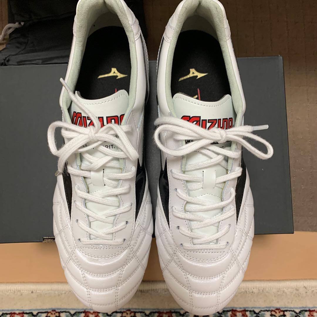 Mizuno Morelia サッカーシューズ ホワイト/ブラック/レッド 26