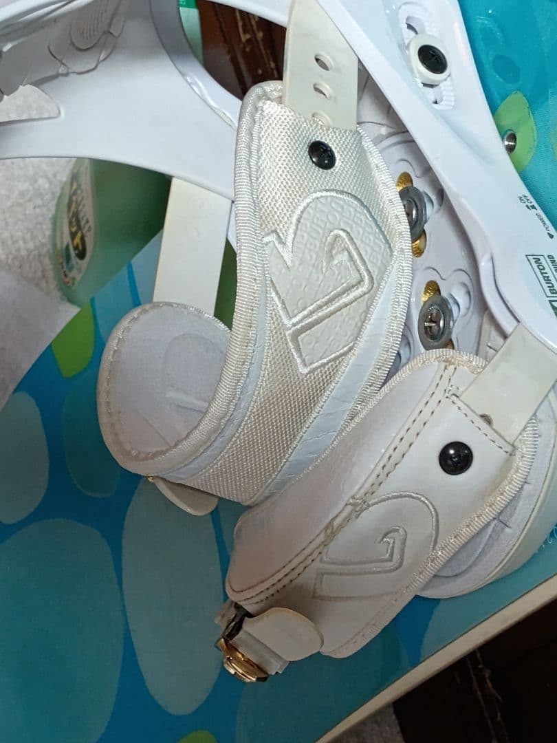 m*o様 Burtonスノーボード　✕　ビンディングcustom　レディース