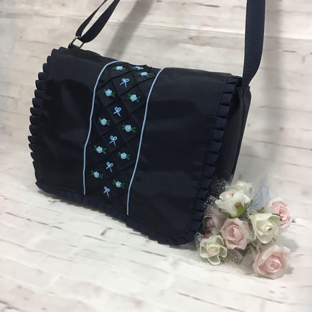 n＊ 通学　通園　通塾　ショルダーバッグ　ハンドメイド　刺繍