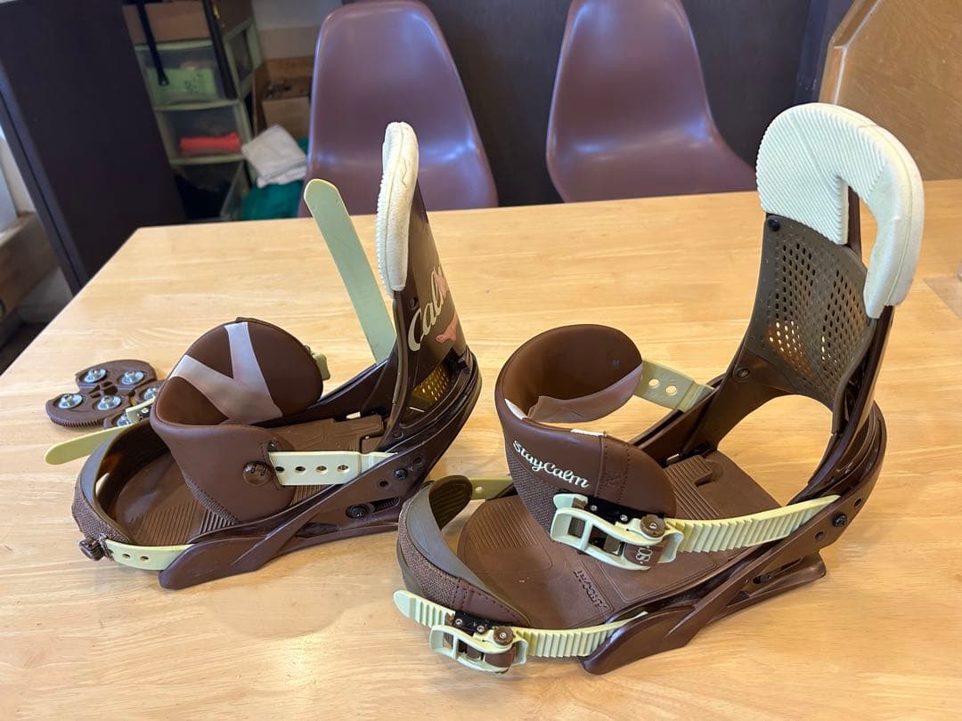 BURTON BINDING　STAY CALM Mサイズ