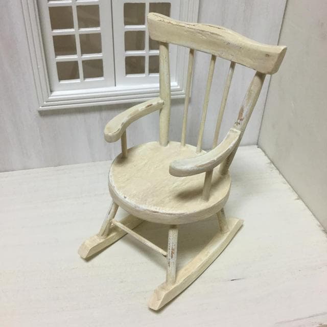 ホワイト木製ロッキングチェア
