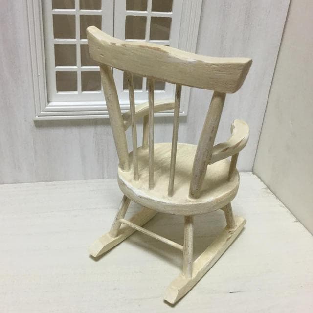 ホワイト木製ロッキングチェア