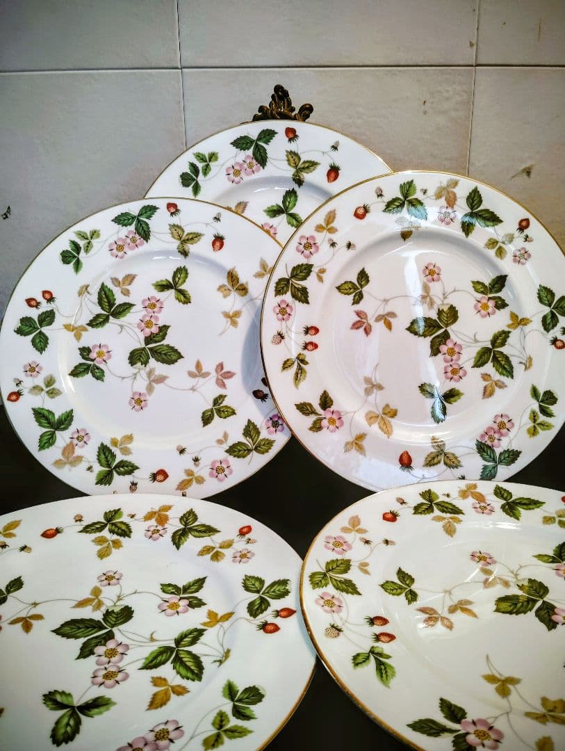 ウェッジウッド 　ワイルドストロベリー）27センチプレート5枚セット