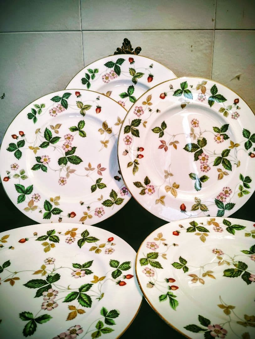 ウェッジウッド 　ワイルドストロベリー）27センチプレート5枚セット