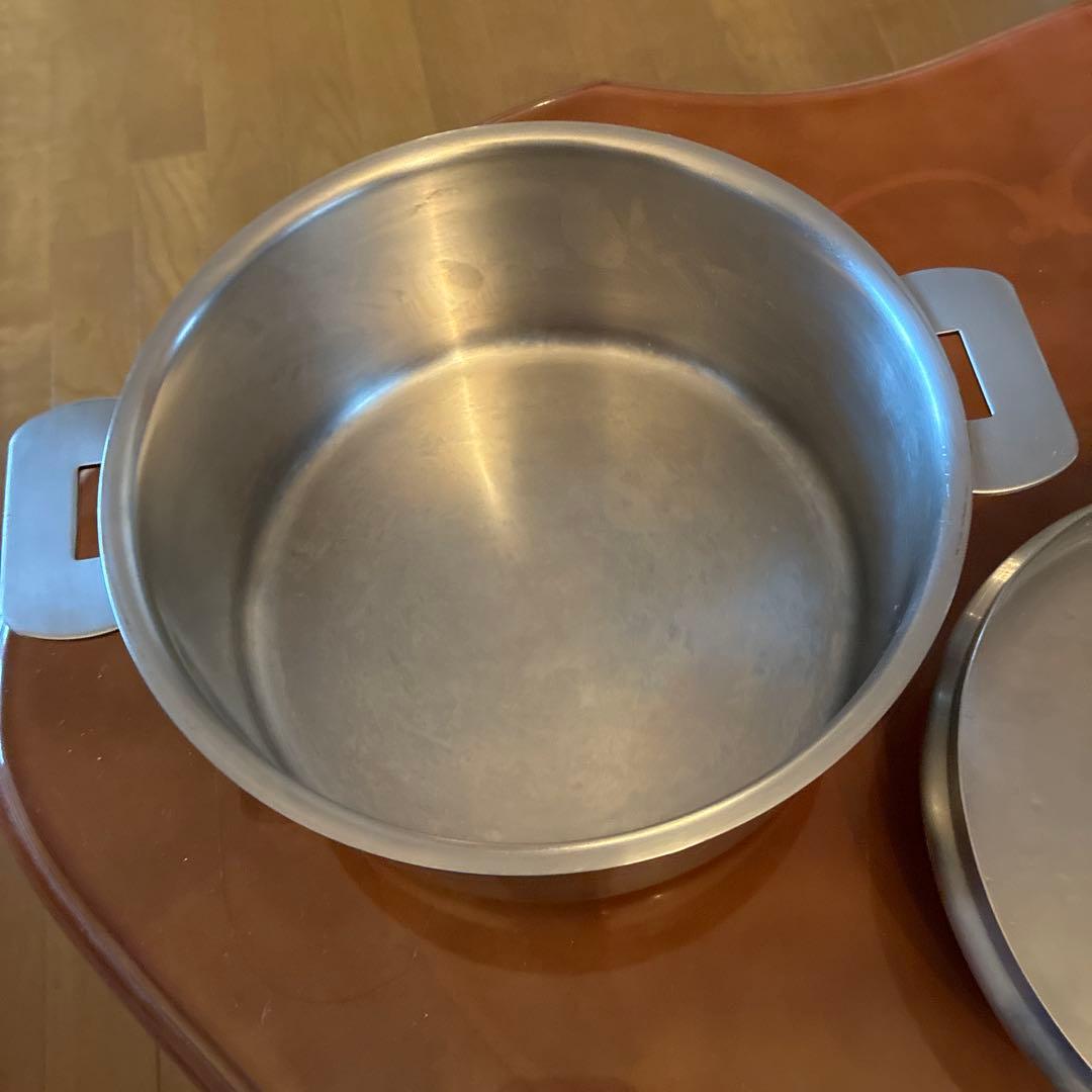 ゆ*な様 クリステル鍋18cm