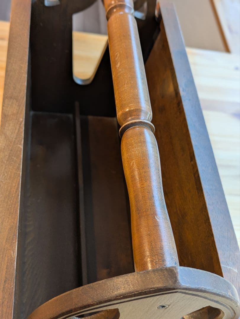 アンティーク　マガジンラック　皮張り　ヴィンテージ　インテリア　木製