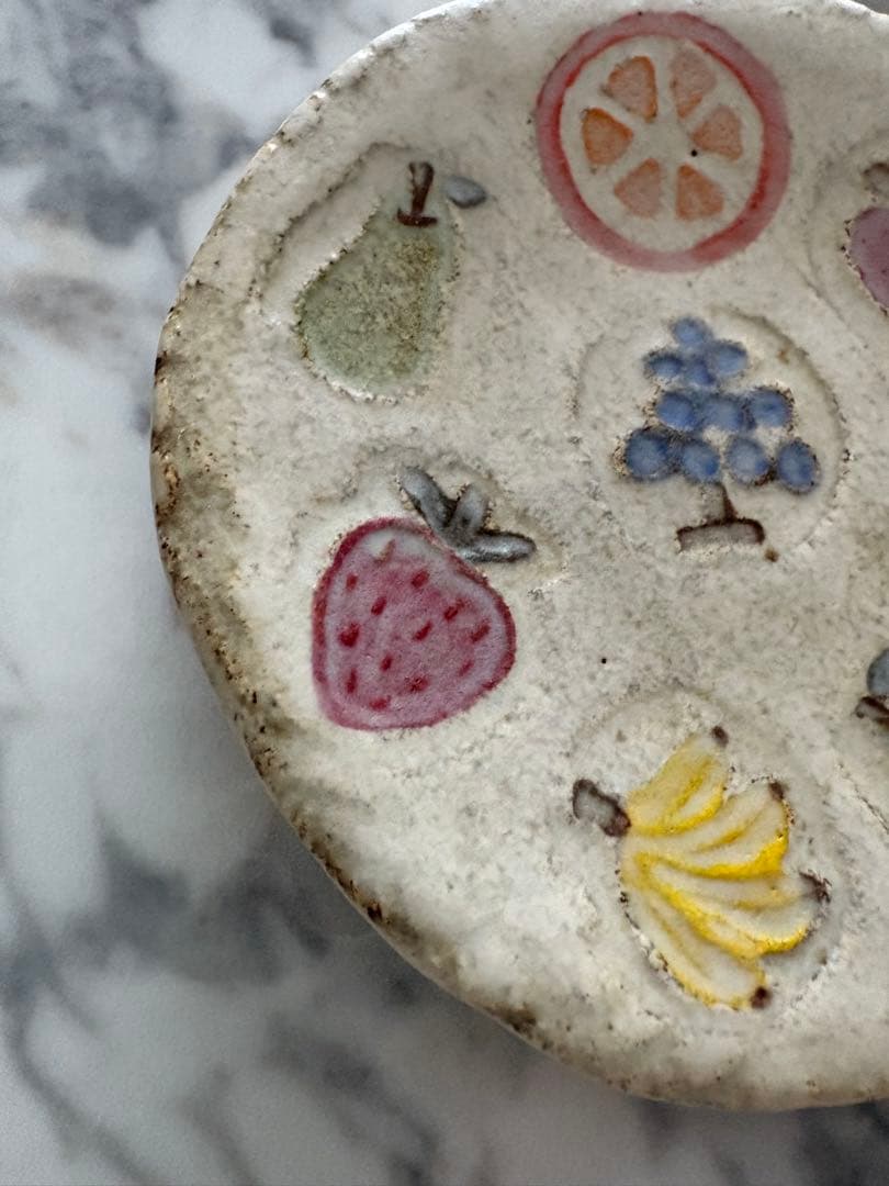 本田あつみ　フルーツ柄　小皿