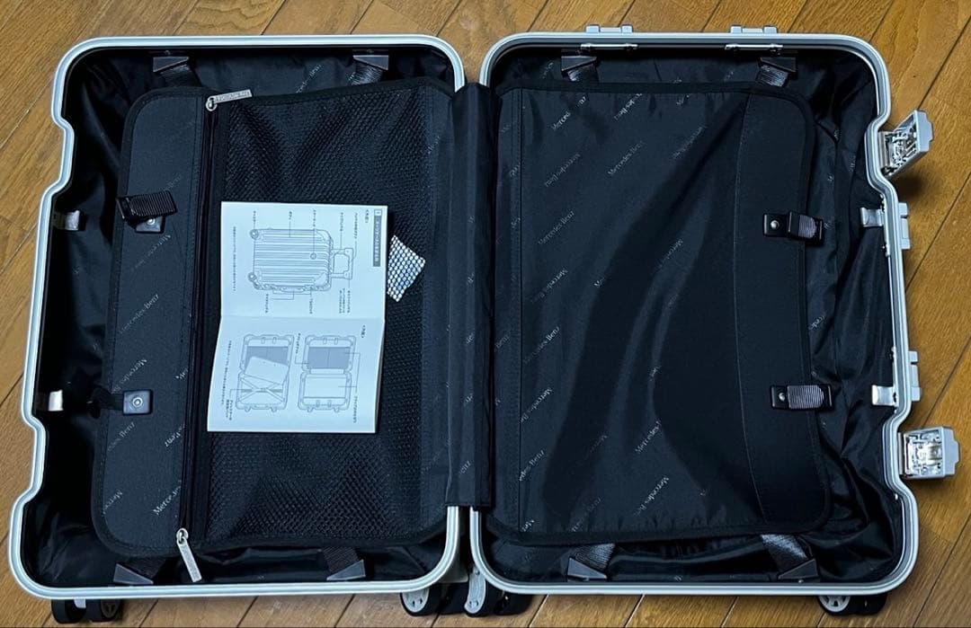 メルセデスベンツ正規ディーラー成約記念品アルミスーツケース