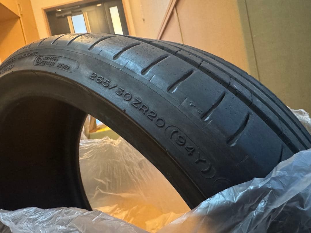 バリ溝　ミシュラン　パイロットスーパースポーツ　265/30ZR20 17年製