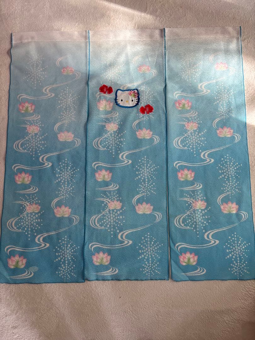 キティ　金魚刺繍のれん